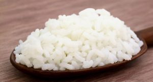 Como Fazer Arroz Branco Soltinho com Alho e Cebola