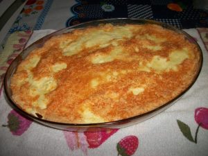 Couve-flor Gratinada com Molho Branco e Cheddar
