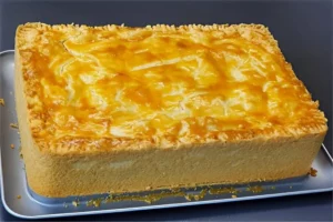 Empadão de Frango Cremoso com Massa que Derrete