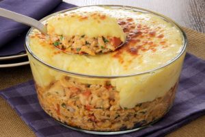 Escondidinho de Frango com Mandioca e Requeijão