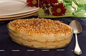 Pavê de Amendoim Cremoso com Biscoito Maisena