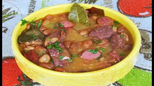 Feijão à Moda Portuguesa com Calabresa e Batata