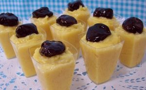 Mousse Olho de Sogra com Ameixa e Creme de Coco