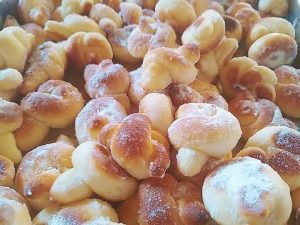 Nozinho Assado Fofinho com Calda e Coco