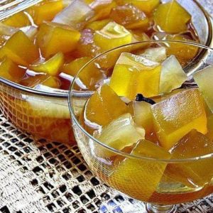 Doce de Mamão Verde em Pedaços com Cravo e Canela