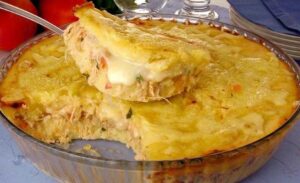 Torta de Mandioca com Frango e Requeijão Cremoso