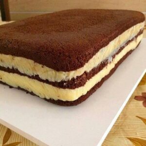 Pão de Ló de Chocolate com Brigadeiro Branco (Bem Fofinho)