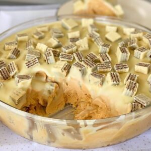 Mousse de Doce de Leite com Bis Branco Cremosa