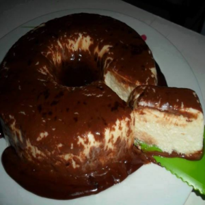 Sorvete de Maria-Mole com Ganache de Chocolate