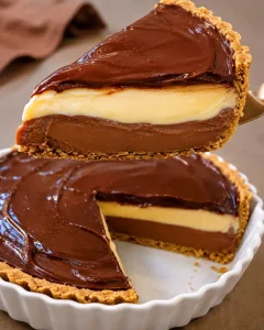 Torta Dois Amores Gelada e Cremosa com Dois Chocolates