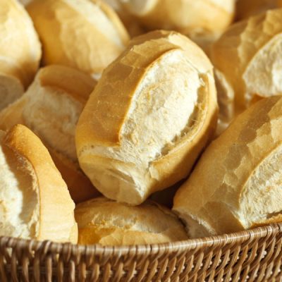 Pão Francês Caseiro Crocante no Forno