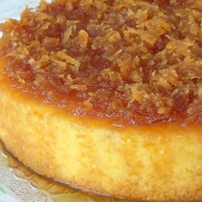 Bolo de Mandioca Cozida com Leite de Coco